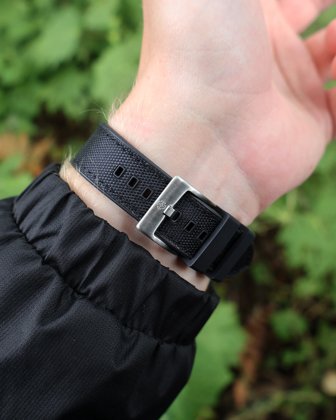 The Saltburn Sailcloth Watch Strap - Black / Black