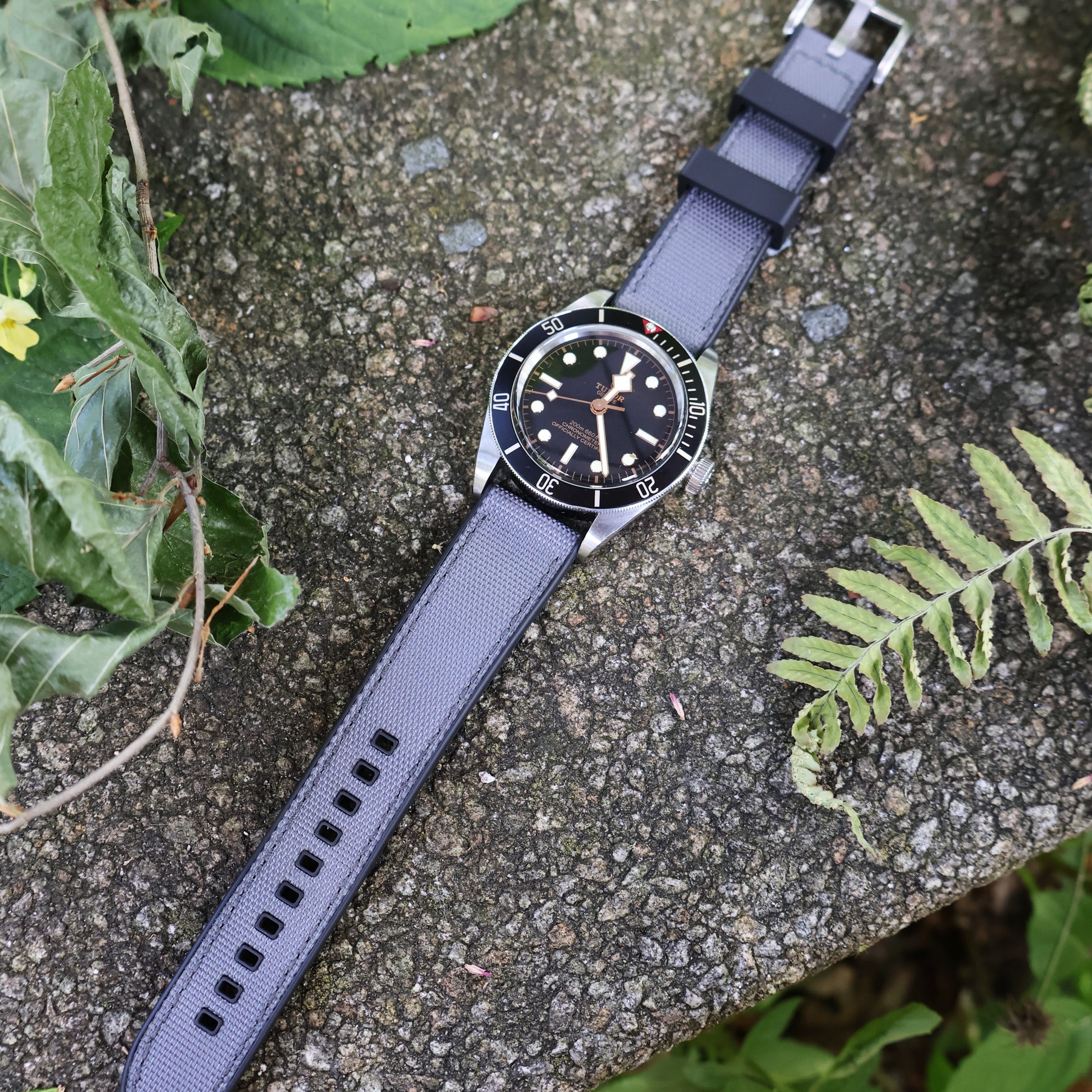 The Saltburn Sailcloth Watch Strap - Grey / Black