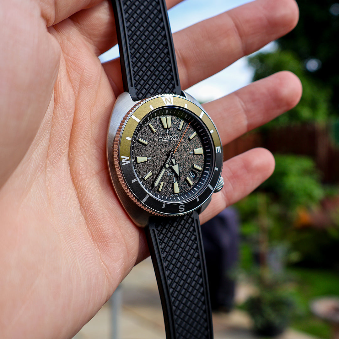 The Flaxby FKM Rubber Watch Strap - Black